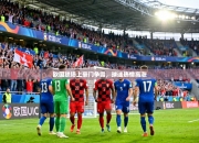 欧国联场上豪门争霸，球迷热情高涨